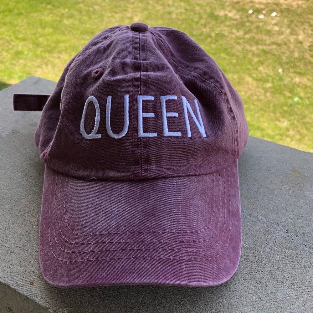 QUEEN CAP